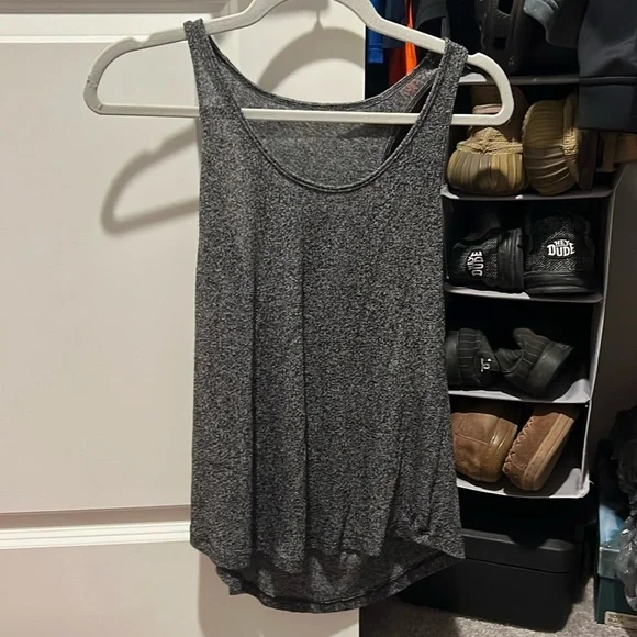 Tank - Picture 1 of 2